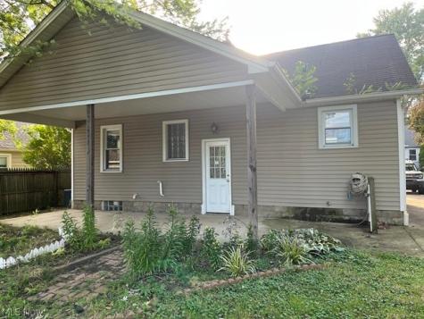 133 Ohio Avenue Niles OH 44446