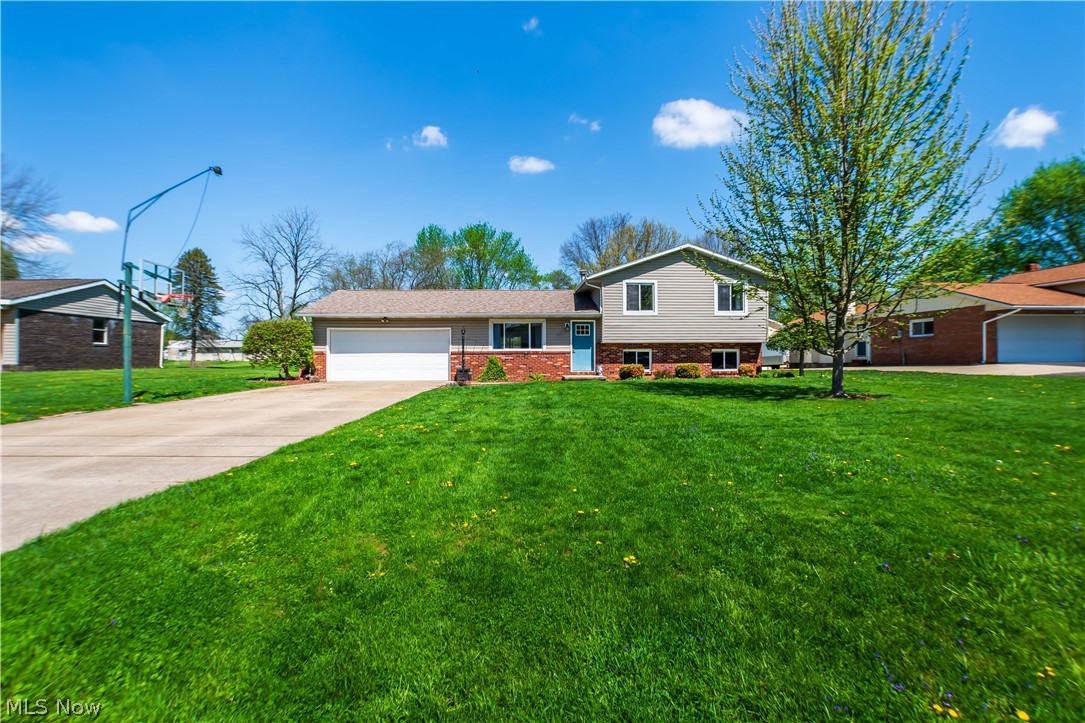 Uniontown OH, 2375 Yorktown Street NW