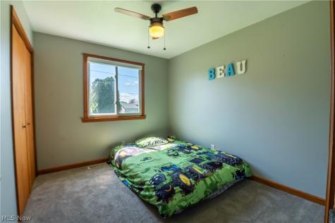 2375 Yorktown Street NW Uniontown OH 44685