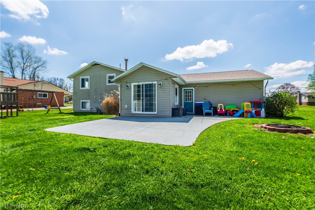 2375 Yorktown Street NW Uniontown OH 44685