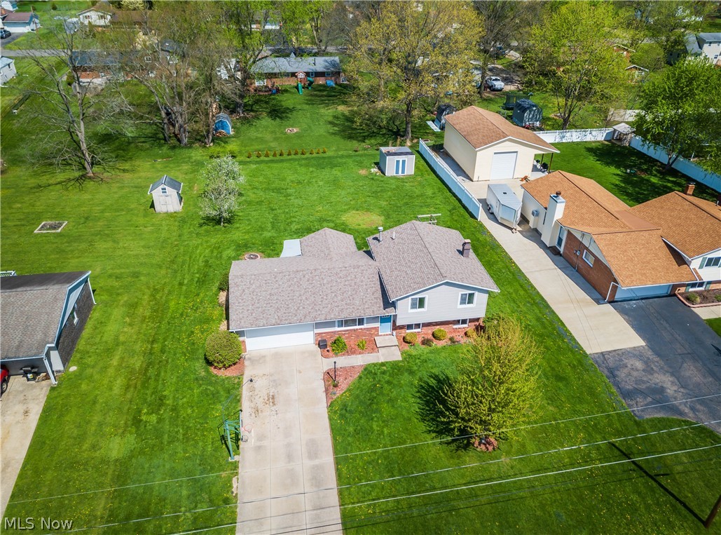 2375 Yorktown Street NW Uniontown OH 44685