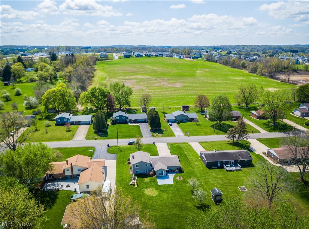 2375 Yorktown Street NW Uniontown OH 44685