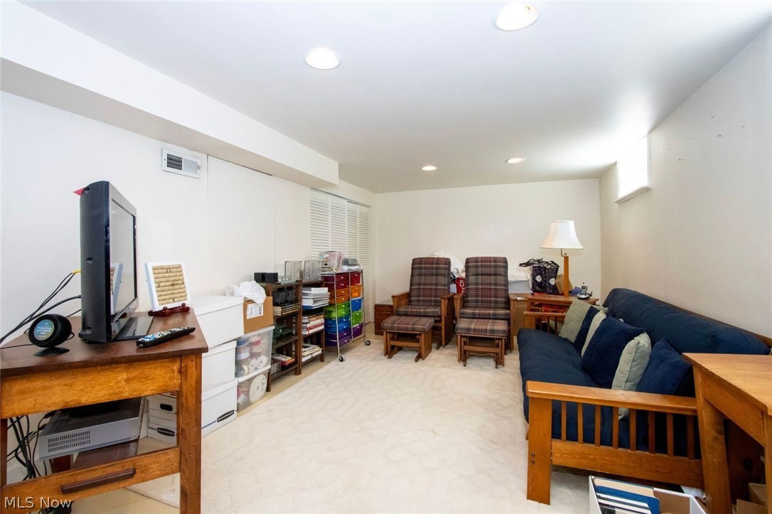 606 E Wayne Avenue Wooster OH 44691