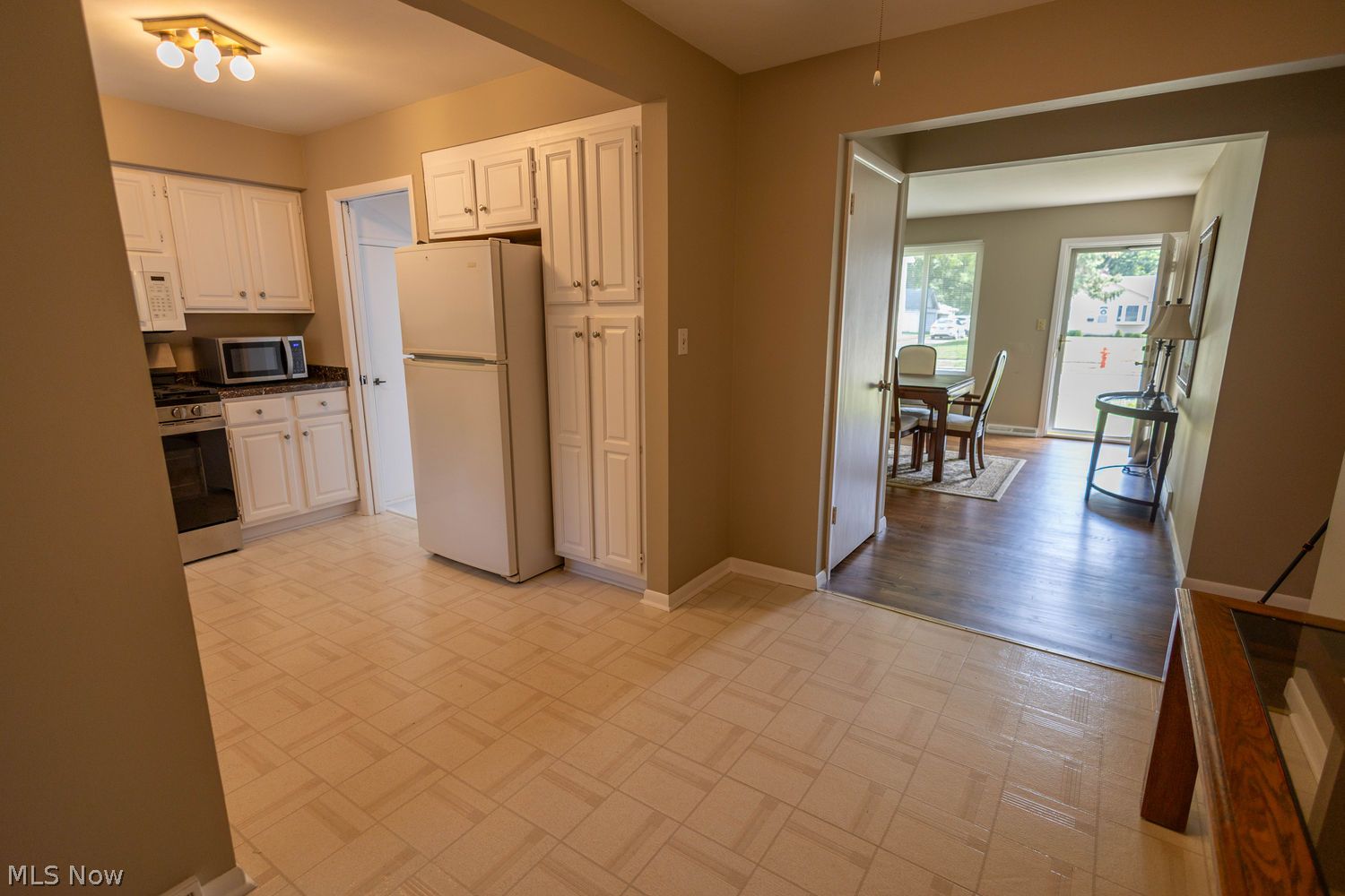4068 W 219th Street Fairview Park OH 44126