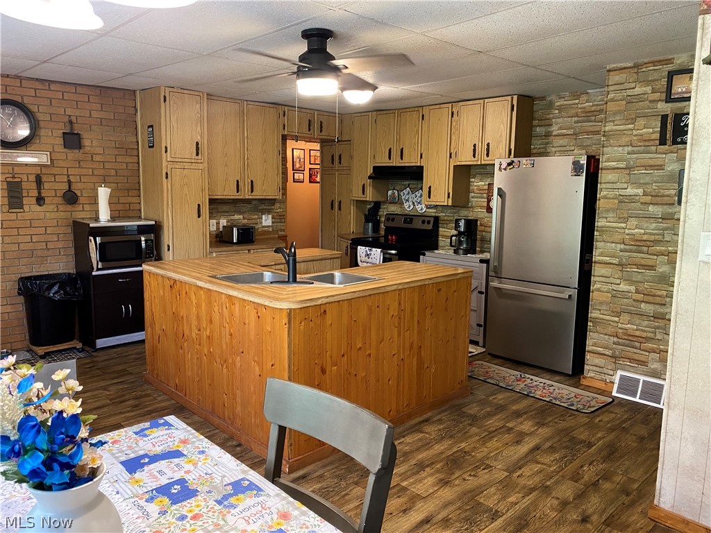 2103 Wainwright Road SE New Philadelphia OH 44663