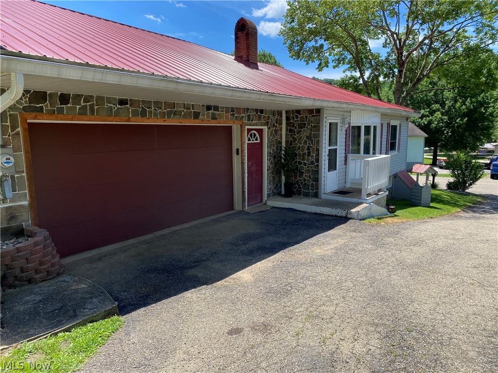 2103 Wainwright Road SE New Philadelphia OH 44663