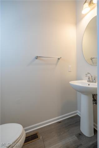 2293 Monaco Street NW Uniontown OH 44685