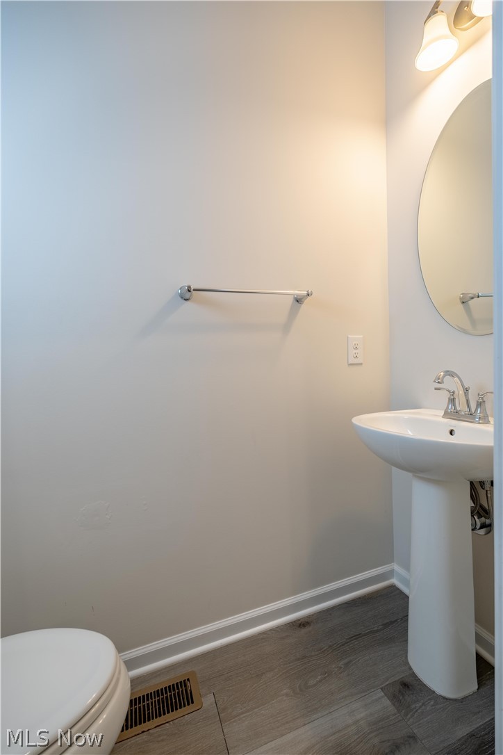 2293 Monaco Street NW Uniontown OH 44685