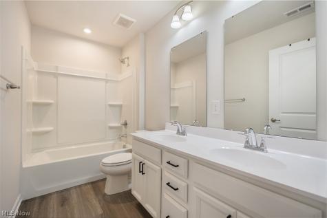 2293 Monaco Street NW Uniontown OH 44685
