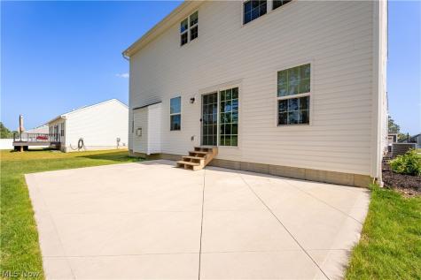 2293 Monaco Street NW Uniontown OH 44685