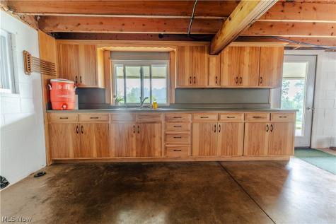 7803 Harrison Road Fredericksburg OH 44627