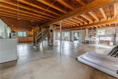 7803 Harrison Road Fredericksburg OH 44627