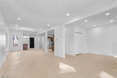 2314 E 95th Street Cleveland OH 44106