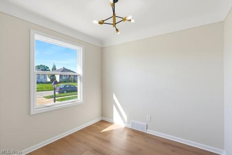 2918 Park Drive Parma OH 44134