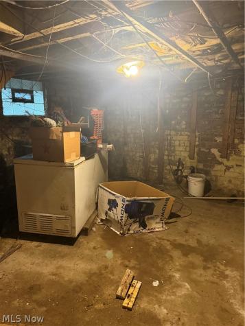 824 Fulton Road NW Canton OH 44703