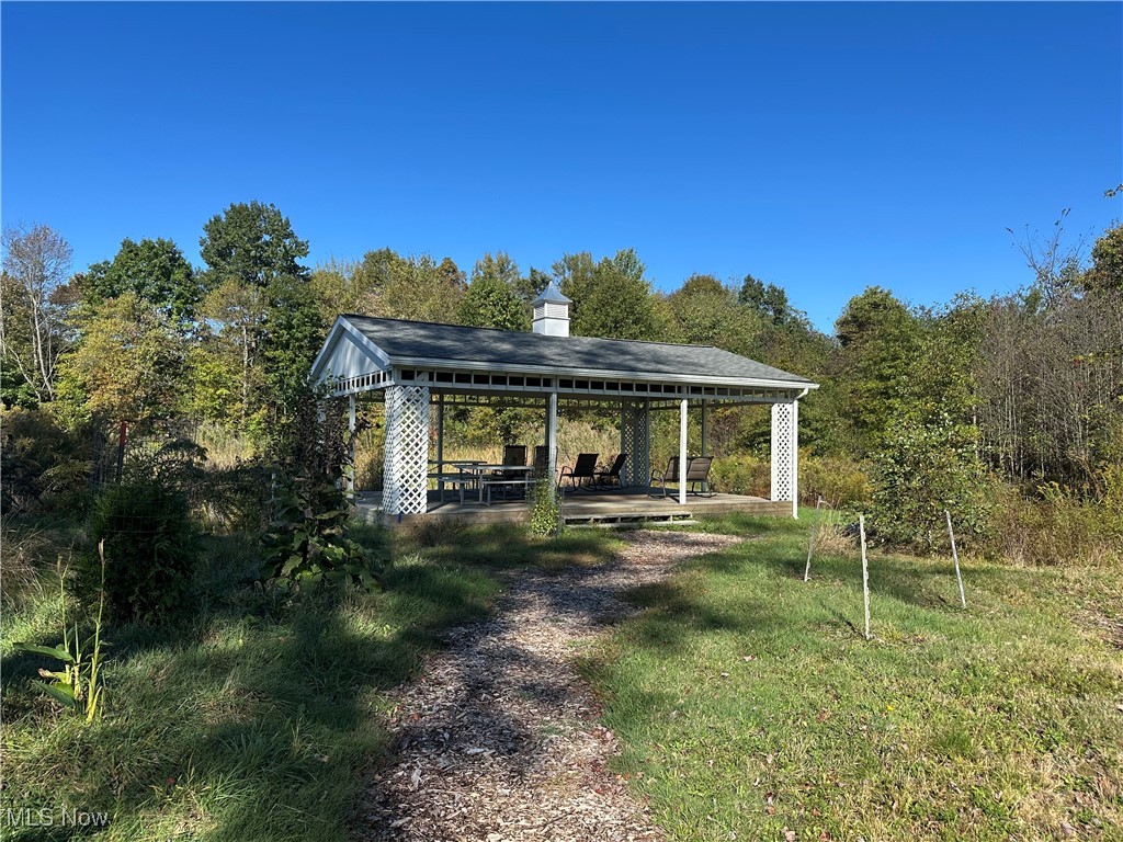 2010 Powder Mill Run Youngstown OH 44505