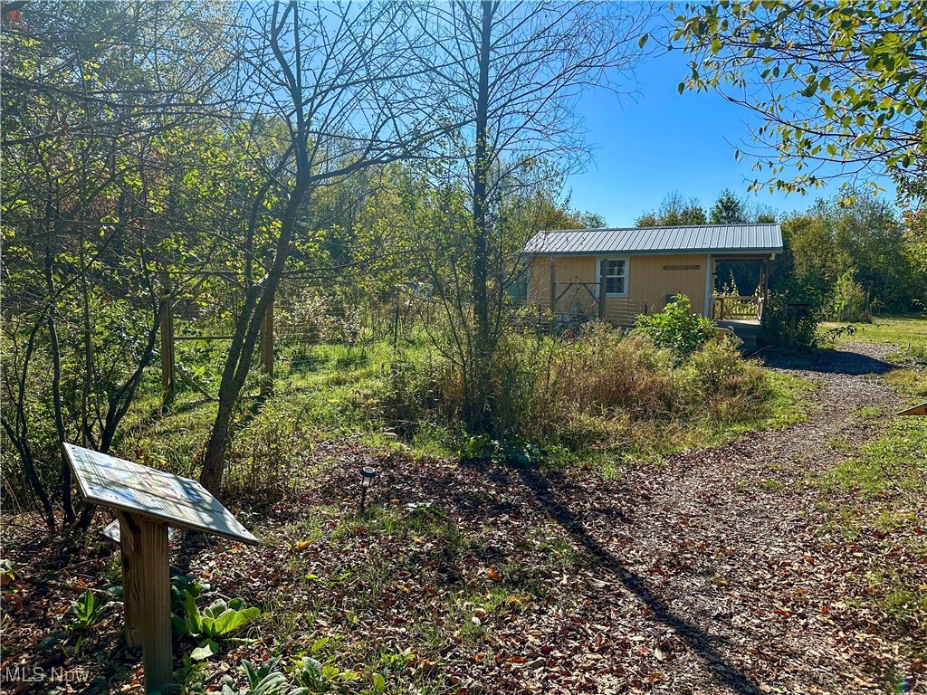 2010 Powder Mill Run Youngstown OH 44505