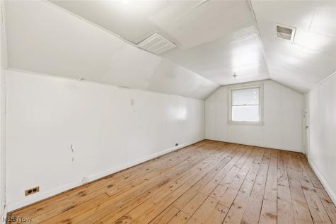 344 E 246th Street Euclid OH 44123