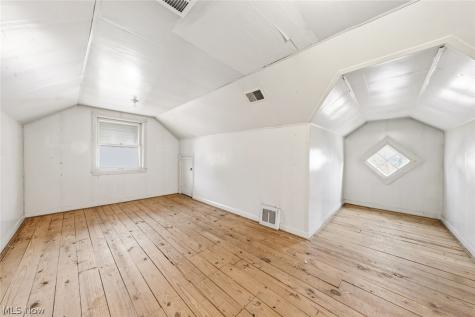 344 E 246th Street Euclid OH 44123