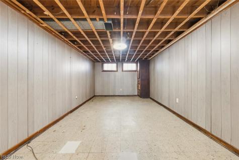 344 E 246th Street Euclid OH 44123