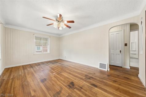 344 E 246th Street Euclid OH 44123