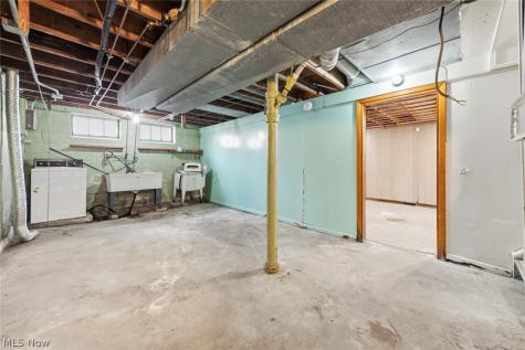 344 E 246th Street Euclid OH 44123