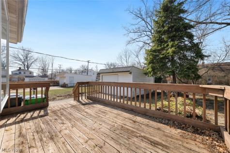 344 E 246th Street Euclid OH 44123