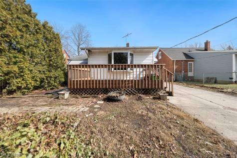 344 E 246th Street Euclid OH 44123