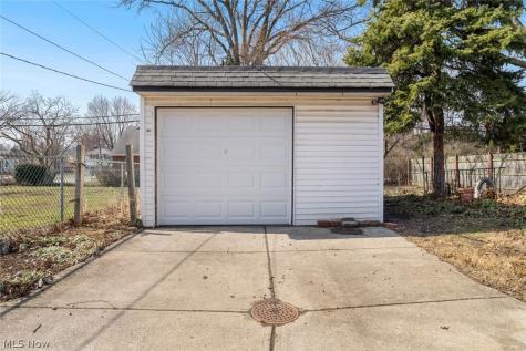 344 E 246th Street Euclid OH 44123