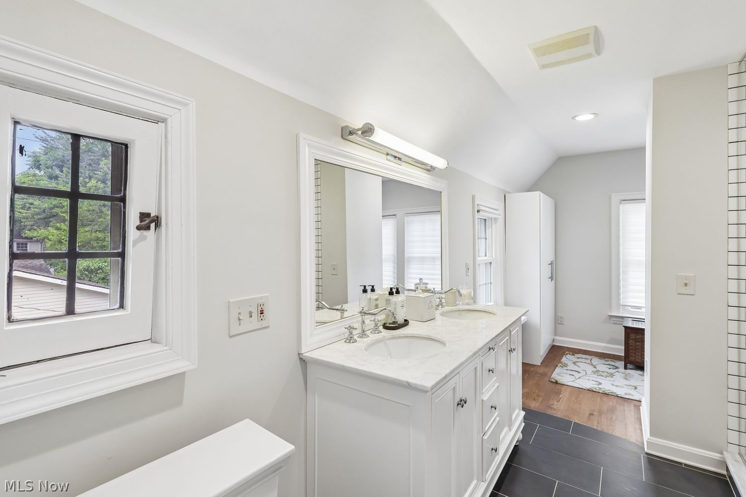 3326 Braemar Road Shaker Heights OH 44120