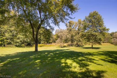 905 Hampton Drive Macedonia OH 44056