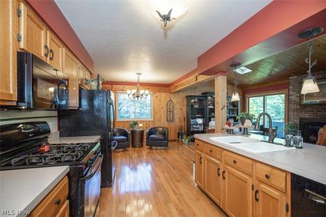 905 Hampton Drive Macedonia OH 44056