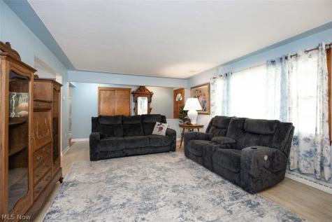173 Terra Lane Amherst OH 44001