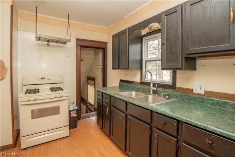 1033 Walnut Avenue Alliance OH 44601