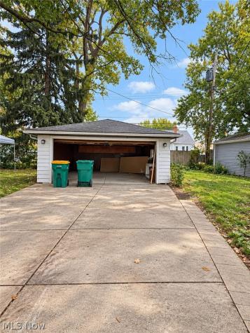14209 Brunswick Avenue Maple Heights OH 44137