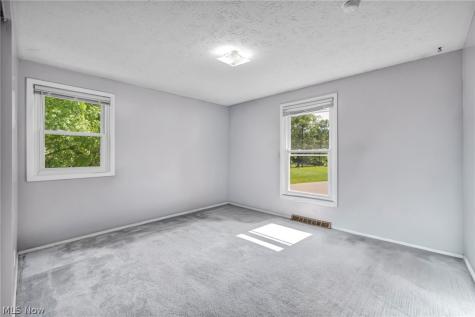 8194 Overwood Avenue NW North Canton OH 44720