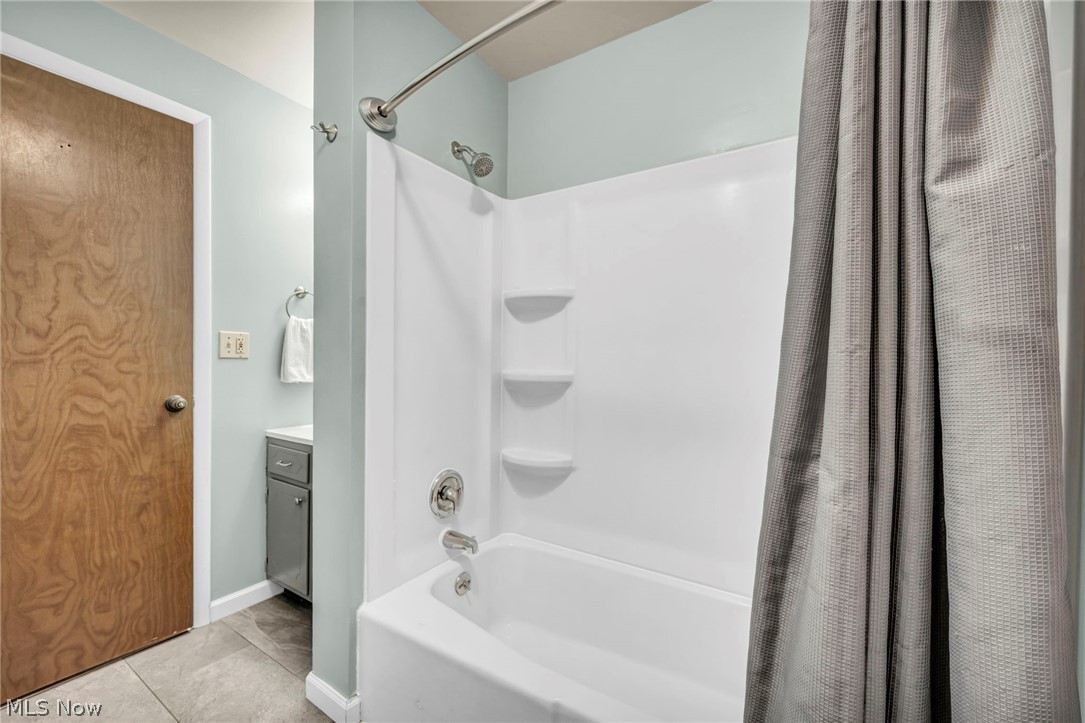 8194 Overwood Avenue NW North Canton OH 44720