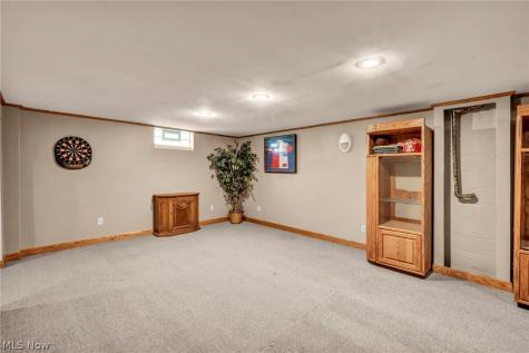8194 Overwood Avenue NW North Canton OH 44720