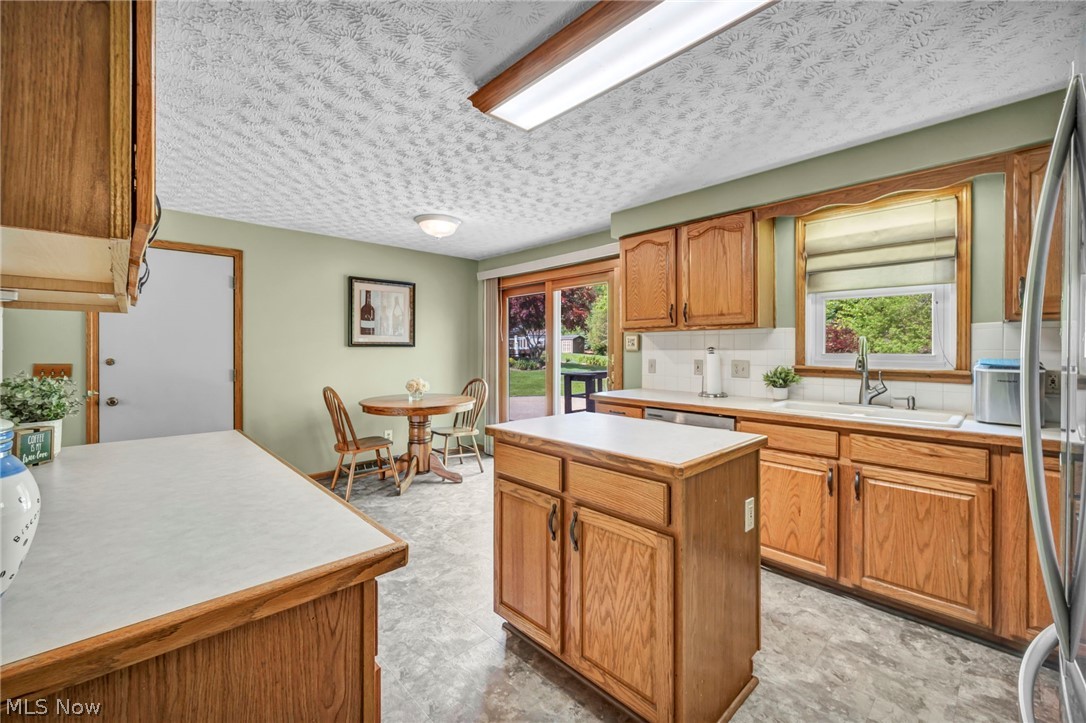 8194 Overwood Avenue NW North Canton OH 44720