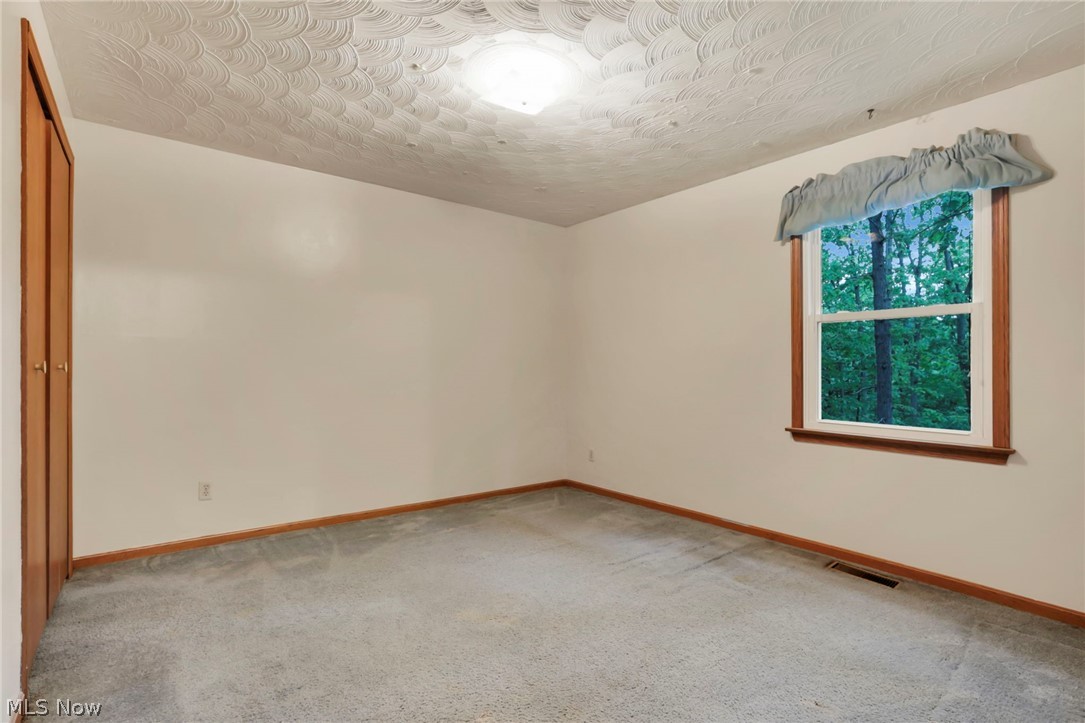 60467 Apache Lane Senecaville OH 43780