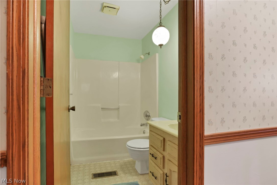 60467 Apache Lane Senecaville OH 43780