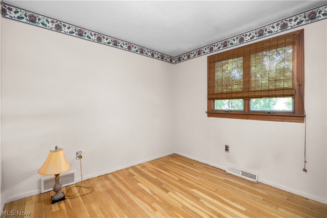 5742 Pleasant Street North Ridgeville OH 44039