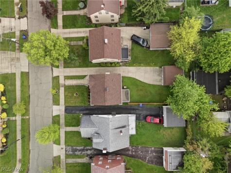 2231 Brockway Road University Heights OH 44118