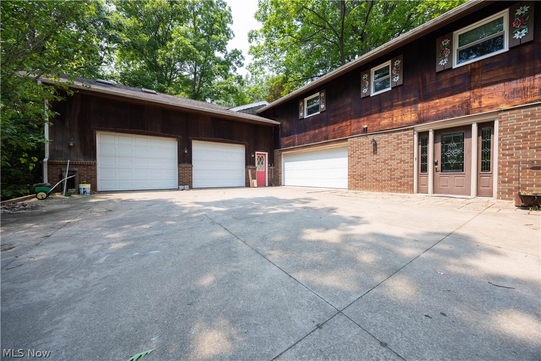 2912 Edelweiss Drive NW Sugarcreek OH 44681