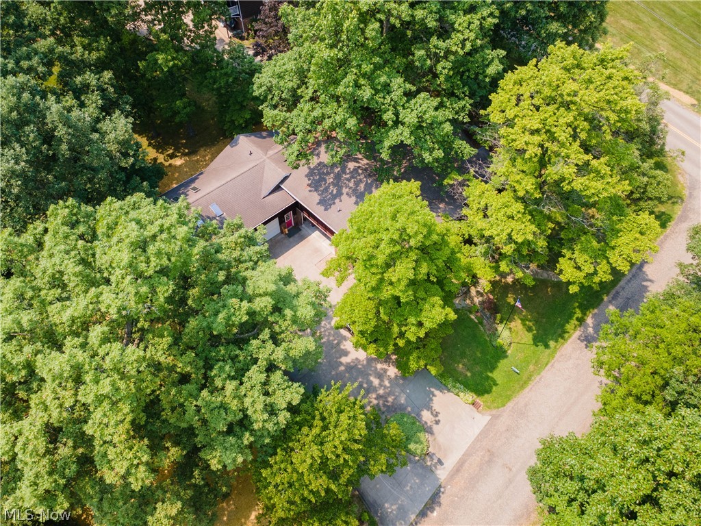 2912 Edelweiss Drive NW Sugarcreek OH 44681