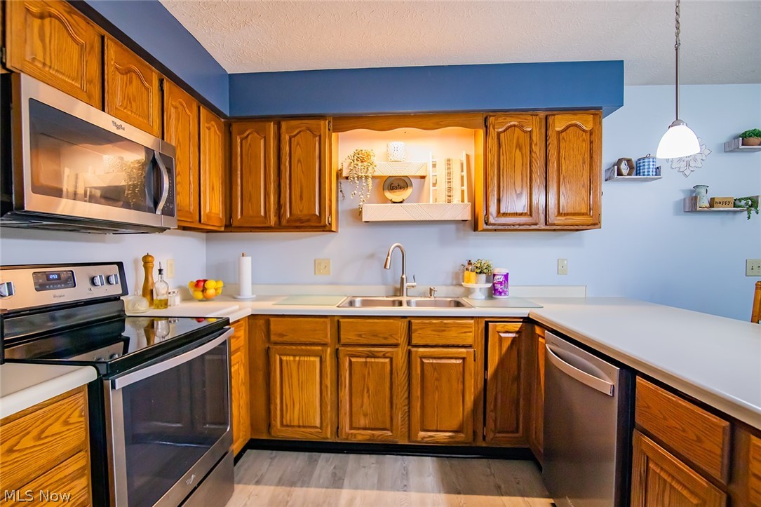 1586 Gene Street Belpre OH 45714
