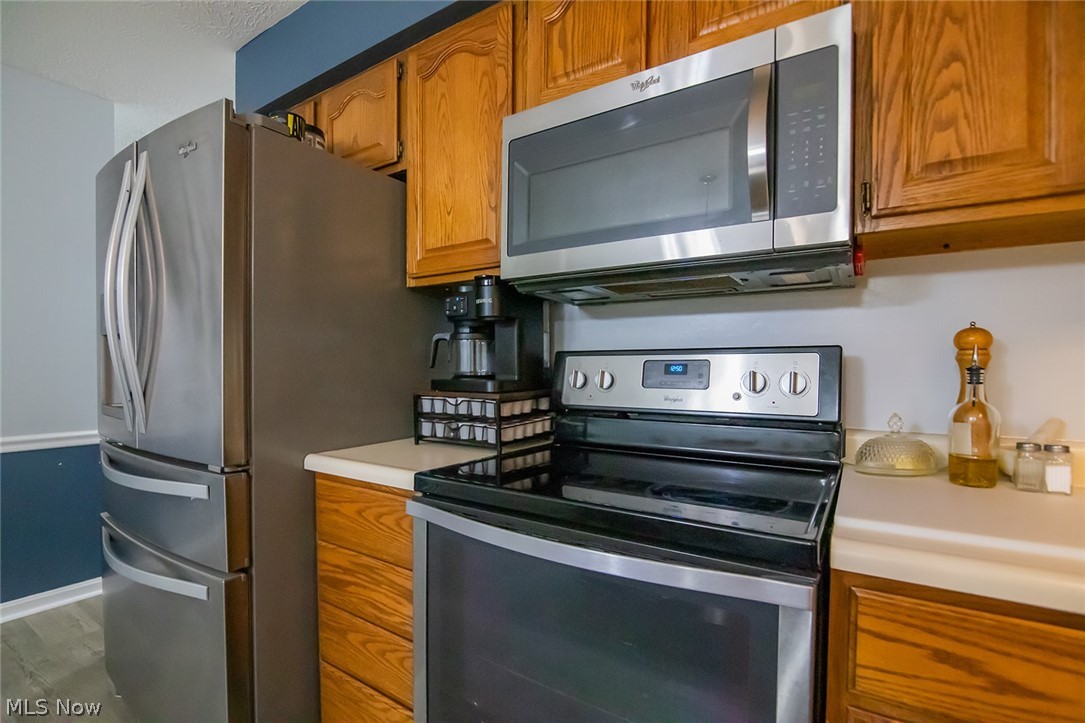 1586 Gene Street Belpre OH 45714
