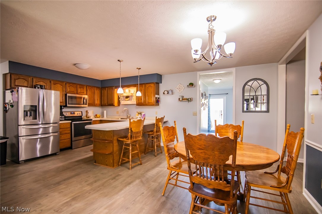 1586 Gene Street Belpre OH 45714