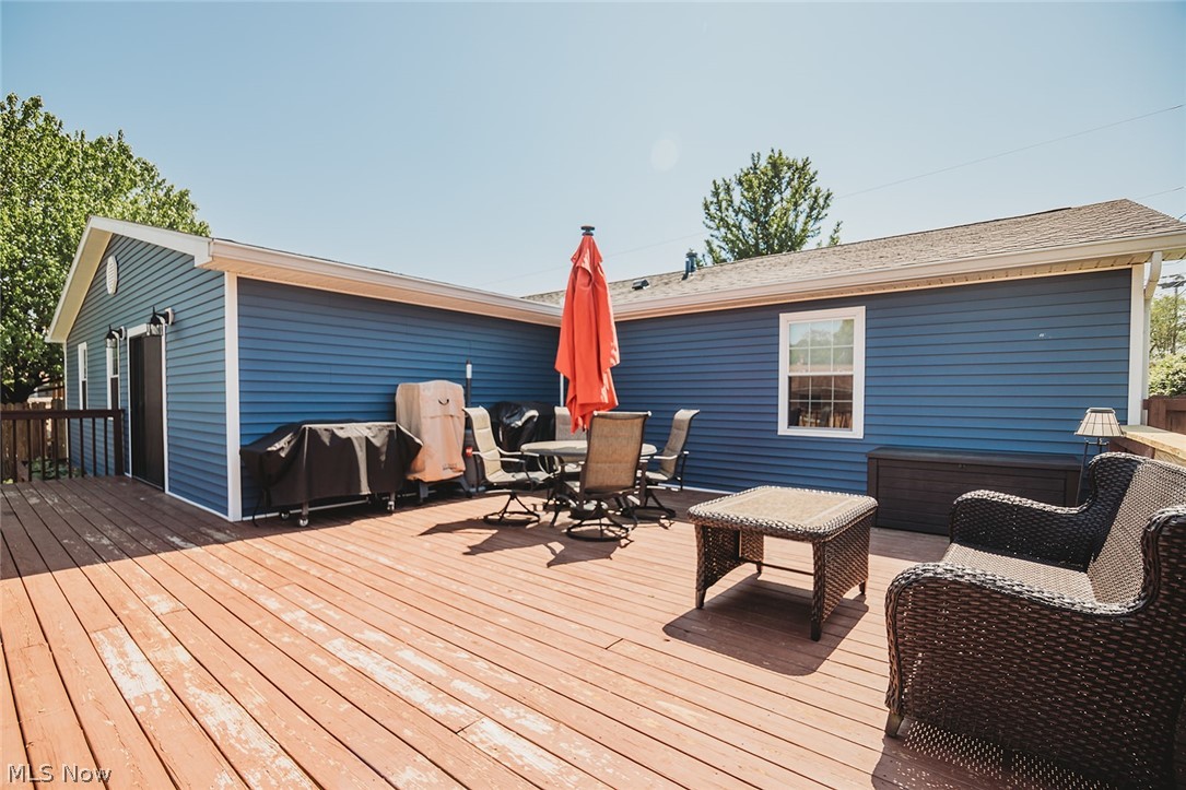 1586 Gene Street Belpre OH 45714