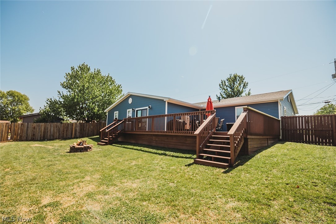 1586 Gene Street Belpre OH 45714